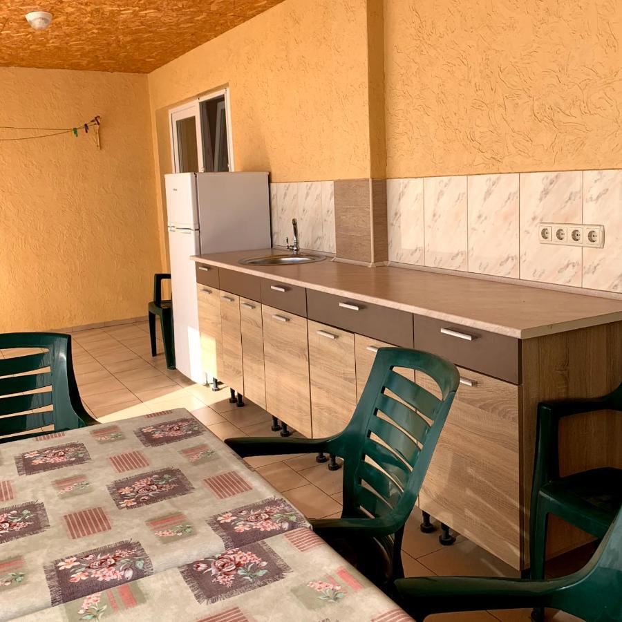Guest House Santin Chernomorsk Exterior foto