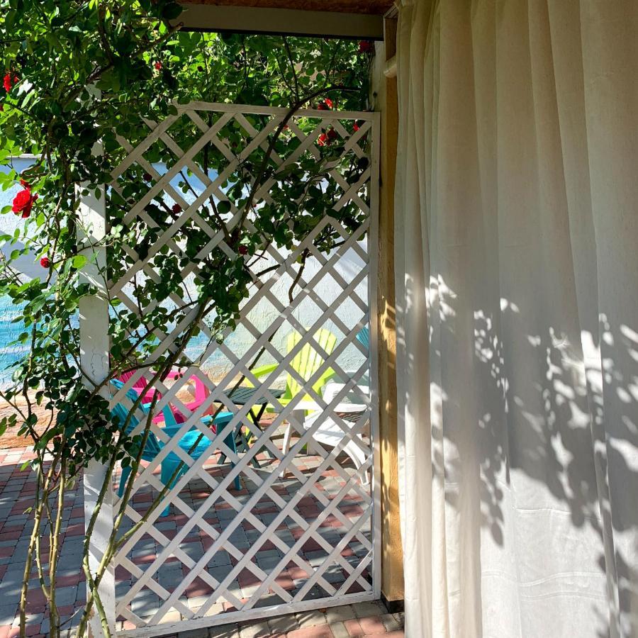 Guest House Santin Chernomorsk Exterior foto