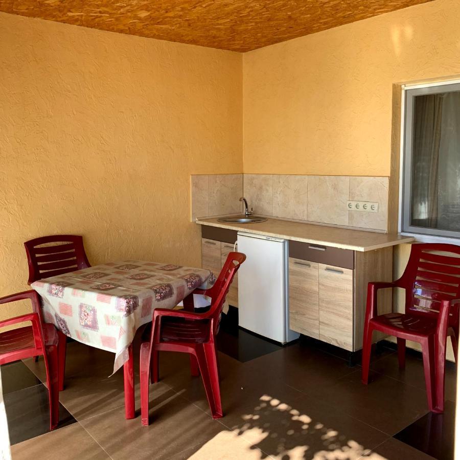 Guest House Santin Chernomorsk Exterior foto