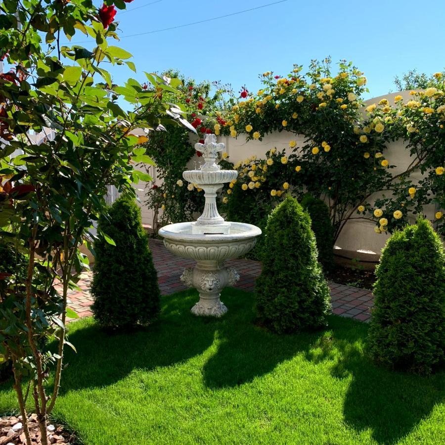 Guest House Santin Chernomorsk Exterior foto